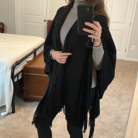 NWT MAXSPORT Black Sequin Shawl/Wrap - Picture 6 of 6